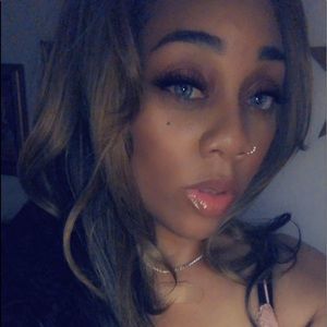 Meet your Posher, Maliha